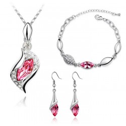 Platinum plated pink CZ diamonds vintage pendant with earrings and bracelet